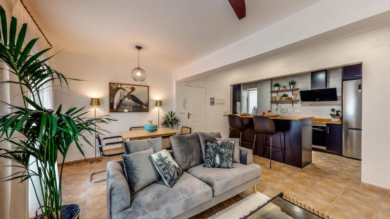 Holisplace- Lovely Apartment In Downtown アリカンテ エクステリア 写真