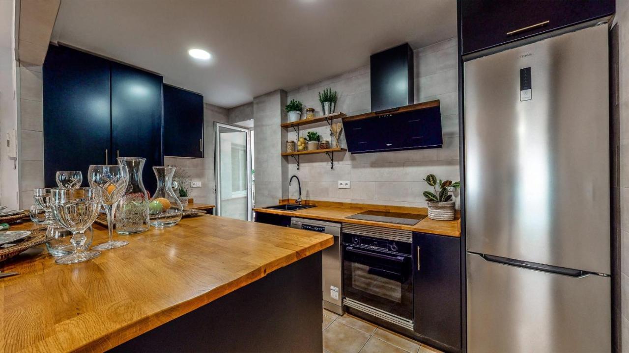 Holisplace- Lovely Apartment In Downtown アリカンテ エクステリア 写真