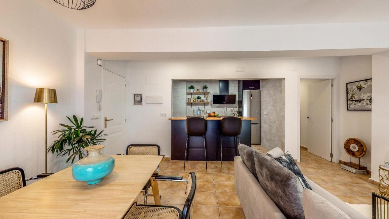 Holisplace- Lovely Apartment In Downtown アリカンテ エクステリア 写真